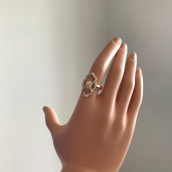 Diamond Ring - Picture 16 of 16